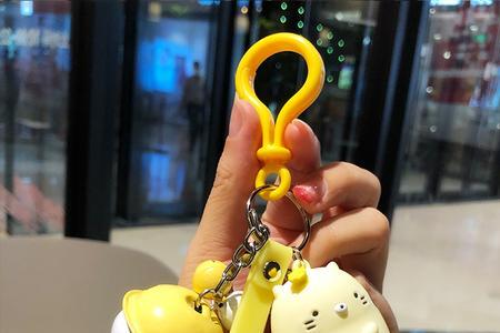 钥匙扣墙角裂缝用什么