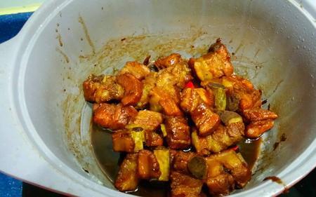 不爆锅的红烧排骨做法