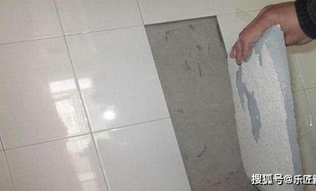 内墙墙皮脱落都露出砖了怎么办