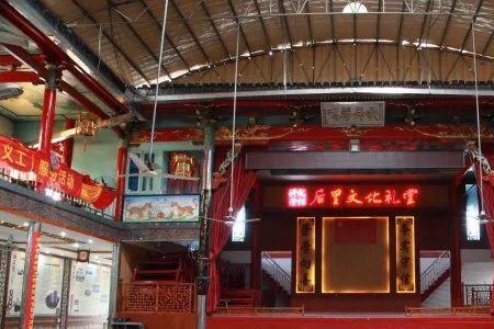 祠堂和礼堂的区别