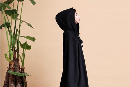 彩虹斗篷和女巫斗篷哪个更值得
