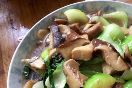 滑子菇炒油菜的家常做法