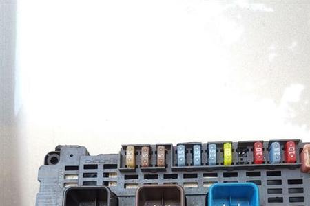 雪铁龙c4报电源管理模块故障