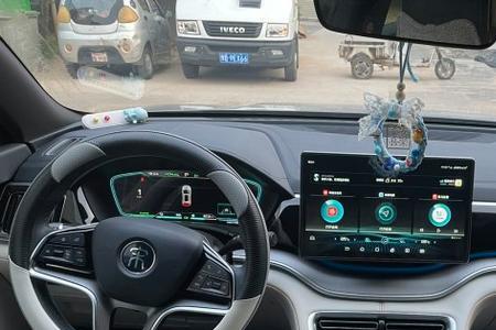 比亚迪宋plusdmi中音喇叭是几寸