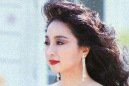 徐小凤徐小明是亲兄妹吗