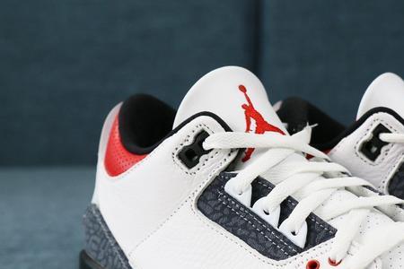 aj3火焰红偏码吗