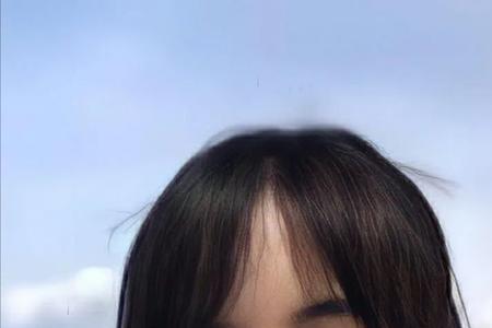 王冰冰是方脸吗
