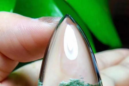 绿幽灵水晶划玻璃会有痕迹吗