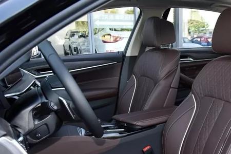 530li  后排座椅  宽度