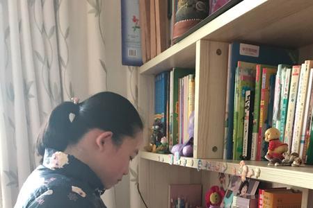 怎样规划书桌四年级小女孩