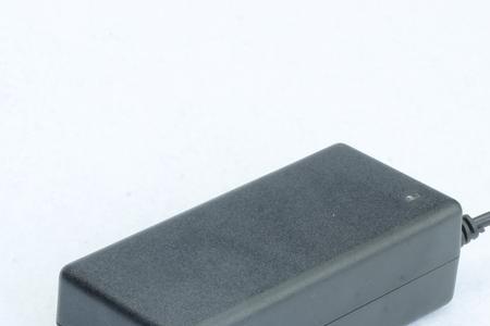 锂电充电器可以充锂电池电池吗