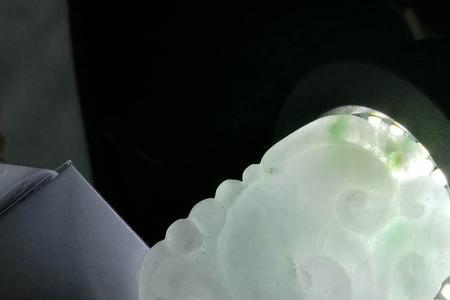 42克吊坠算不算重