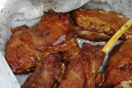 煮熟的鸭子用空气炸锅烤几分钟