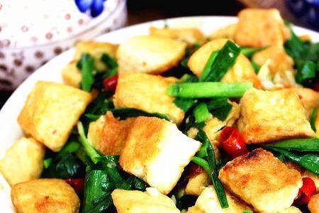 豆腐包饺子是焯水好还是炒好