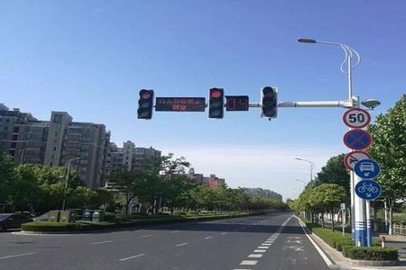 三排信号灯怎么看