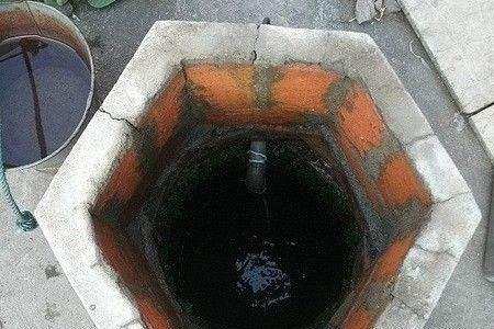 为什么地下能挖出井水