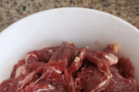 注胶后的牛肉炒起来嫩吗