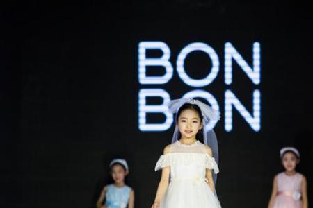 上海少儿时装周衣服自备吗