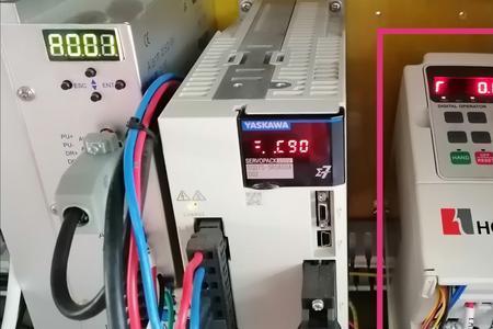变频器控制的电机方向怎么调换
