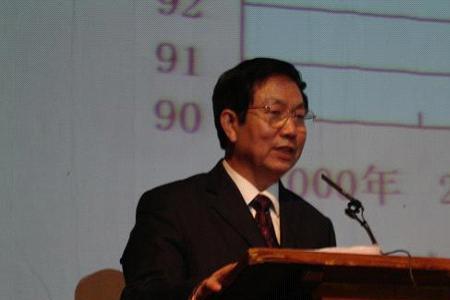 主任教师和校长区别