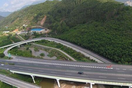 公路工程与道路桥梁有什么区别