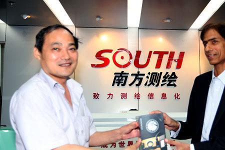 上海华测跟南方测绘相比较