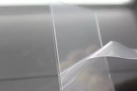 oca光学胶需要揭几层保护膜