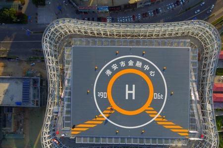 楼房超过33层要建停机坪吗