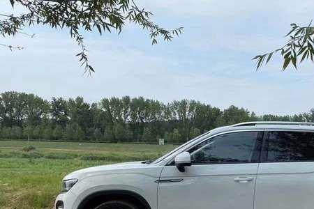 探岳280两驱14t湖绿好看吗