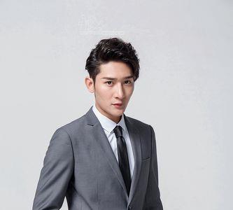 全身生活照需要正装吗