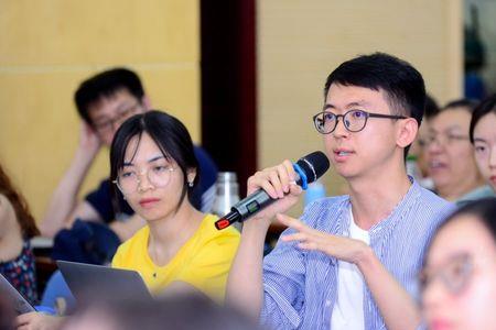 一个人可以在两个大学当教授吗