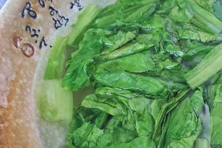 油麦菜凉拌焯水几分钟