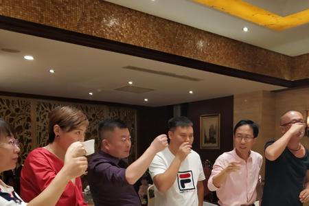 公司聚餐团圆酒祝酒词