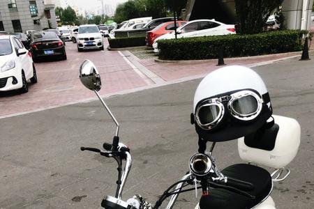 类似爱玛小帕的摩托车