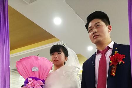 恭喜弟弟弟媳喜得千金祝福语