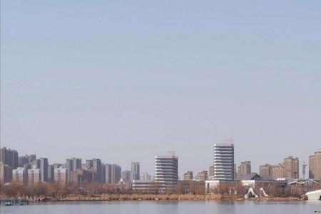 新乡定国湖好玩还是凤湖好玩