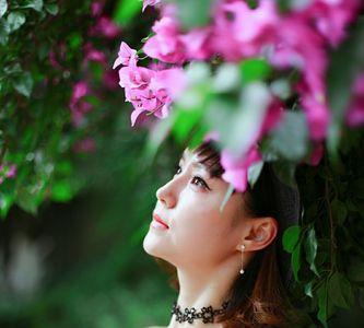 花开半夏如画雨夜被谁侵害