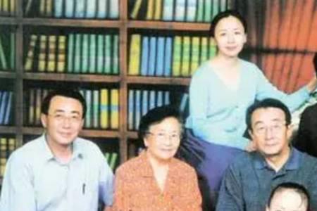 英达的前妻