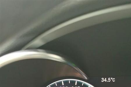 奔驰c260显示辅助电瓶故障
