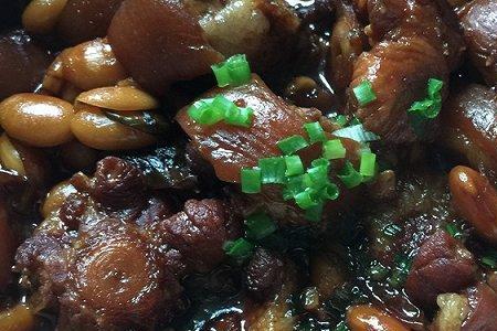 猪尾煲赤小豆的做法