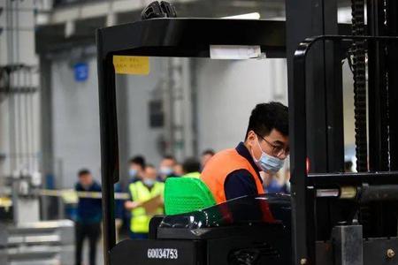 在上海做叉车工怎么样