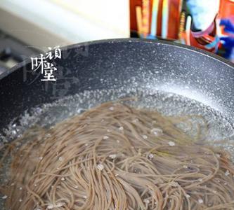 荞麦面自发粉做法大全家常