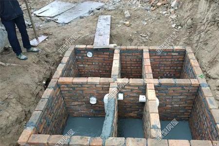 自建房化粪池出水管过长排水难