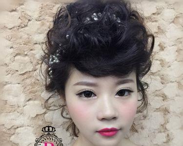 订婚怎样简单盘头发化妆