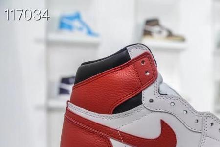 aj1新鞋鞋头一只皱一只不皱