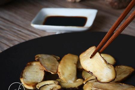 松茸色显白吗