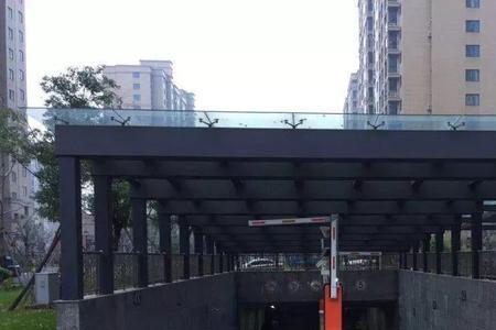 小区地下车库出入口可以更改吗