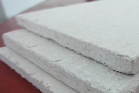 玻璃纤维石膏板与普通石膏板