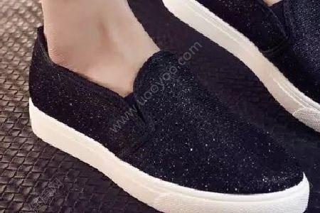 女生脚大自卑怎么办