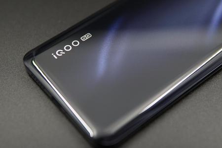 iqoouts是什么牌子